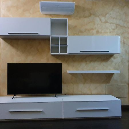 Apartamento Milano Malpensa Grandi Mansarda Attico Gallarate Exterior foto