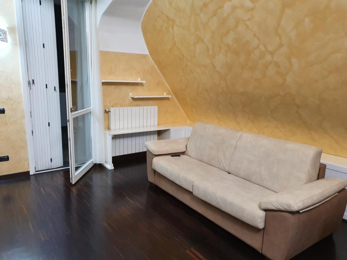 Apartamento Milano Malpensa Grandi Mansarda Attico Gallarate Exterior foto