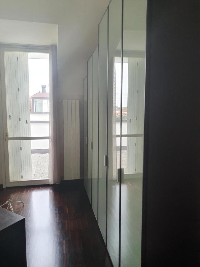 Apartamento Milano Malpensa Grandi Mansarda Attico Gallarate Exterior foto